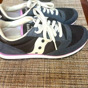 Women’s Saucony Sneakers